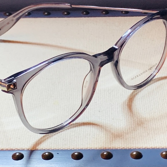 Alexander MsQueen Glasses AM0093O - Picture 3 of 9